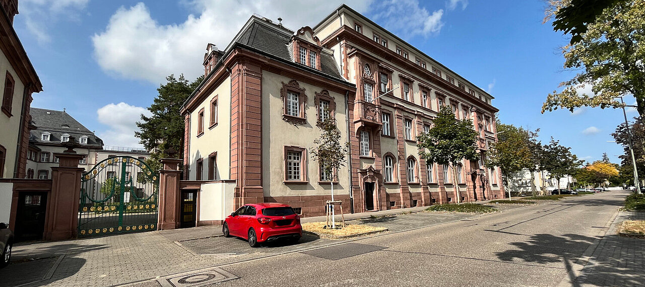 Gebäude des Rechnungshof in der Stabelstraße
