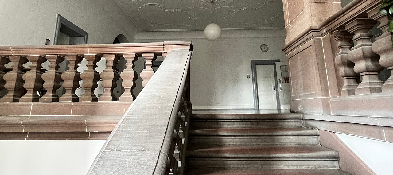 Eingangsbereich im Gebäude des Rechnungshof in der Stabelstraße